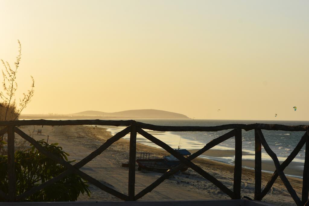 Na Beira Do Mar Pousada Prea Exterior photo